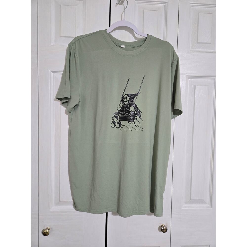 Unknown brand large men's light green graphic tee